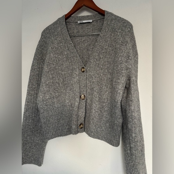 ZARA WOOL BLEND GREY BUTTON UP CARDIGAN SZ SMALL - Picture 2 of 6